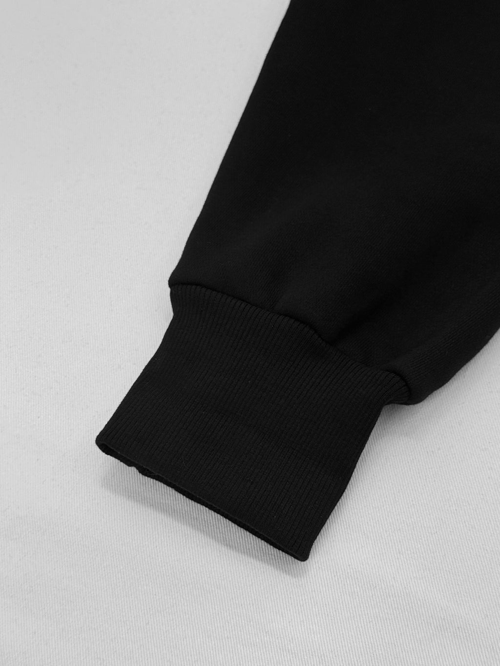 BAVARI — TRUST | Heavyweight Hoodie